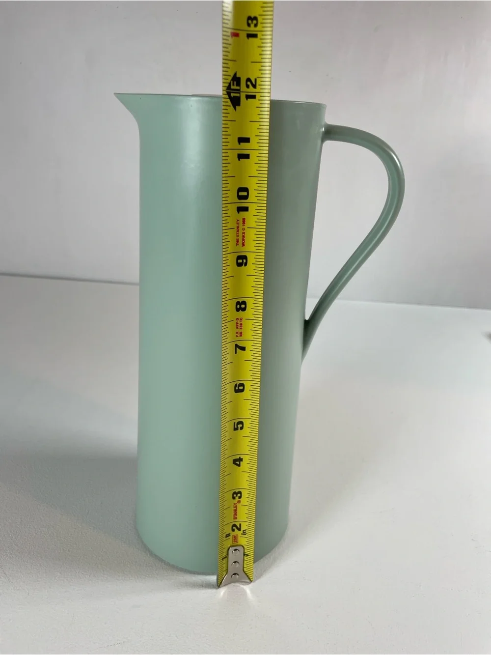 IKEA BEHOVD Vacuum Flask Thermos Carafe in Light Green - 34 oz